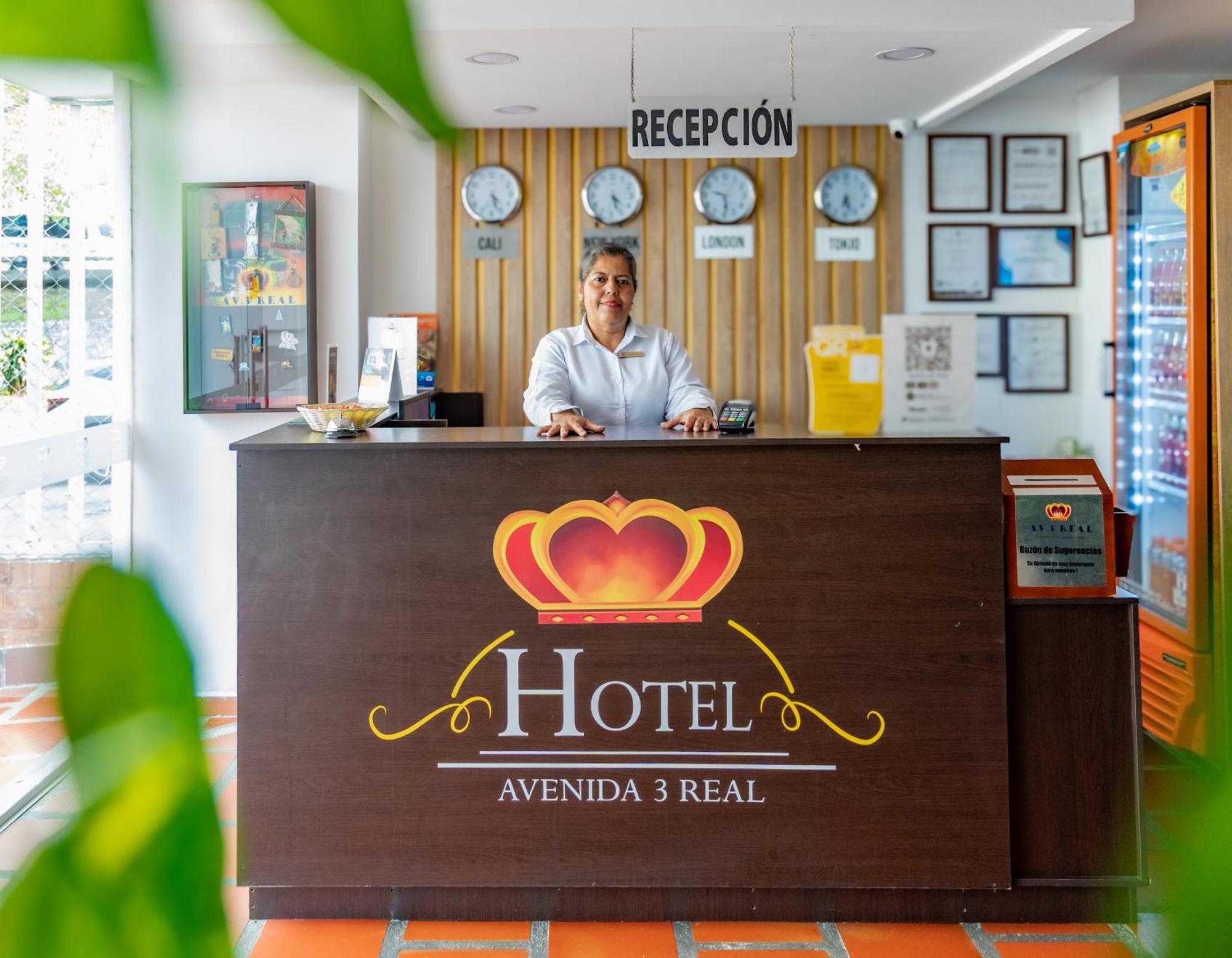 Hotel Avenida 3 Real En El Norte De Cali Luaran gambar